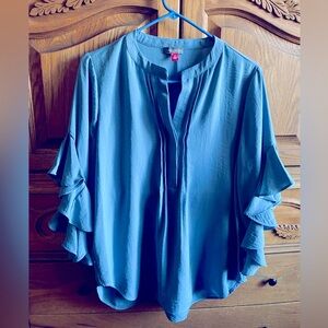 Vince Camuto women’s top blouse Size Medium